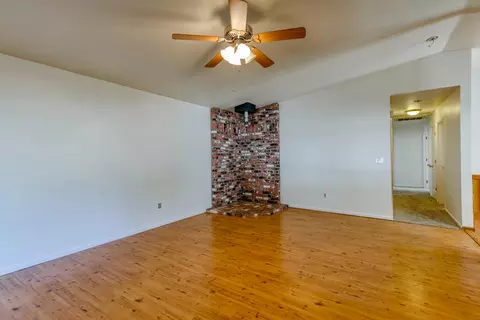 1481 Calexico Dr, Redding, CA 96003 photo 4
