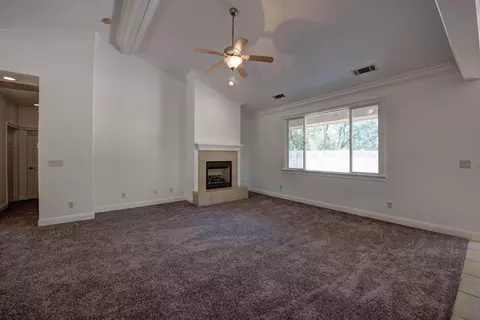 1901 Dellwood Dr, Redding, CA 96003 photo 9