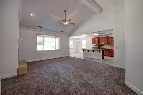 1901 Dellwood Dr, Redding, CA 96003 photo 6