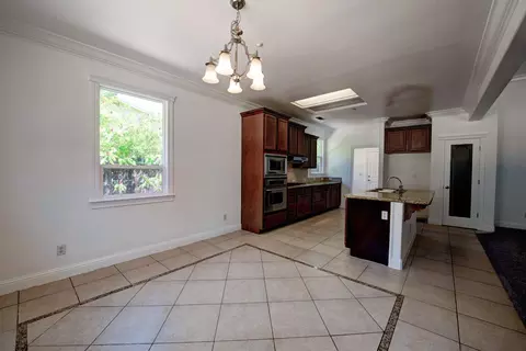 1901 Dellwood Dr, Redding, CA 96003 photo 12