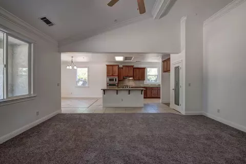 1901 Dellwood Dr, Redding, CA 96003 photo 11
