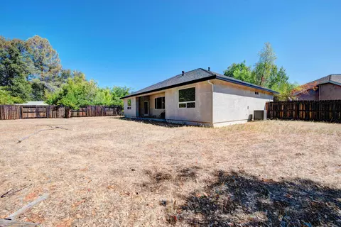 1901 Dellwood Dr, Redding, CA 96003 photo 32