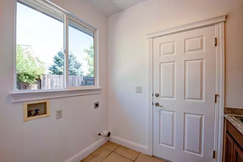 1901 Dellwood Dr, Redding, CA 96003 photo 16