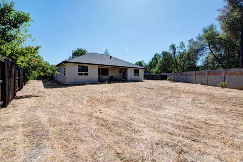 1901 Dellwood Dr, Redding, CA 96003 photo 34