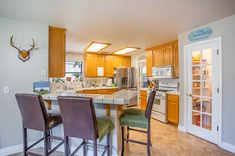 5774 Constitution Way, Redding, CA 96003 photo 8