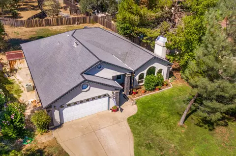 5774 Constitution Way, Redding, CA 96003 photo 4
