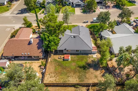 5774 Constitution Way, Redding, CA 96003 photo 29