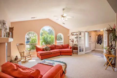 5774 Constitution Way, Redding, CA 96003 photo 11