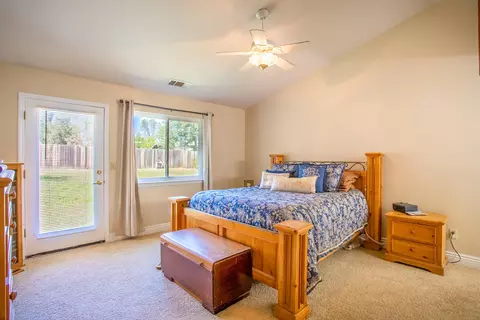 5774 Constitution Way, Redding, CA 96003 photo 17