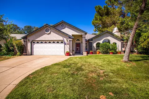 5774 Constitution Way, Redding, CA 96003 photo 1