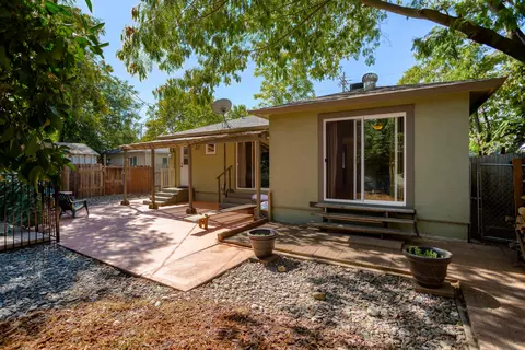 830 Locust St, Redding, CA 96001 photo 35