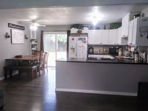 2344 Nebula St, Redding, CA 96002 photo 4
