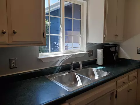 2106 Martian Way, Redding, CA 96002 photo 25