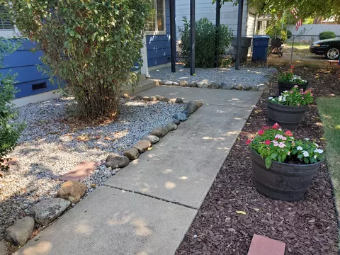 2106 Martian Way, Redding, CA 96002 photo 7