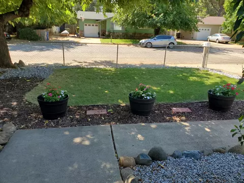 2106 Martian Way, Redding, CA 96002 photo 8