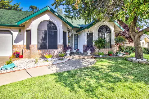 5738 Constitution Way, Redding, CA 96003 photo 1