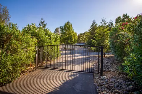 9935 Harley Leighton Rd, Redding, CA 96003 photo 7