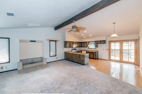 9005 Chaparral Dr, Redding, CA 96001 photo 2