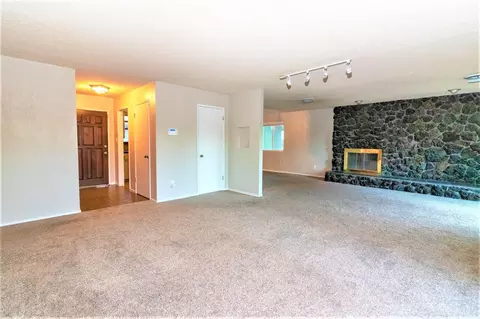 2896 Hawn Ave, Redding, CA 96002 photo 2