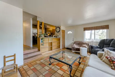 2555 Reservoir Ln, Redding, CA 96002 photo 4