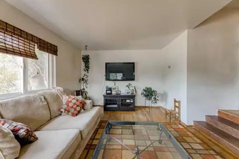 2555 Reservoir Ln, Redding, CA 96002 photo 3