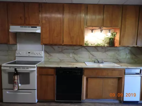 1117 4th St, Redding, CA 96002 photo 7