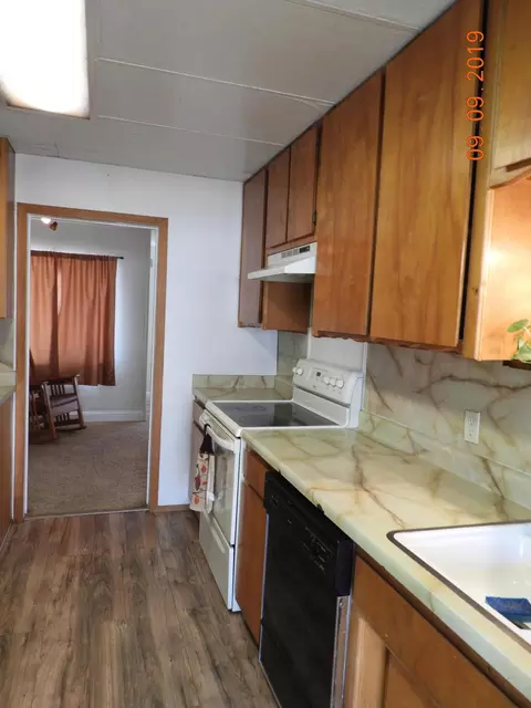 1117 4th St, Redding, CA 96002 photo 8