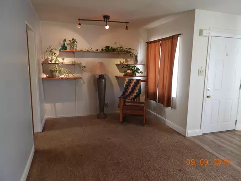 1117 4th St, Redding, CA 96002 photo 2