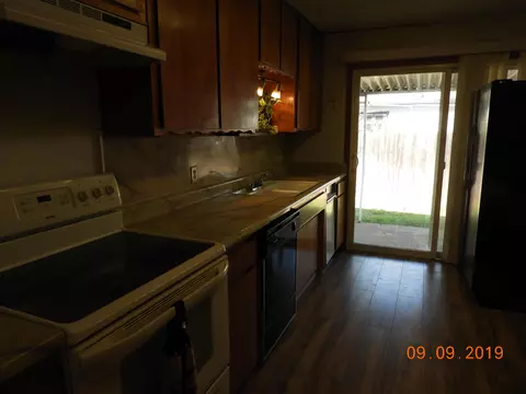 1117 4th St, Redding, CA 96002 photo 9