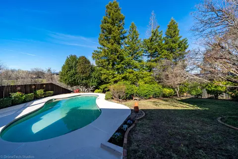 656 Collyer Dr, Redding, CA 96003 photo 30