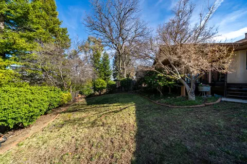 656 Collyer Dr, Redding, CA 96003 photo 33