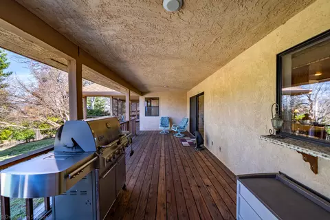 656 Collyer Dr, Redding, CA 96003 photo 25
