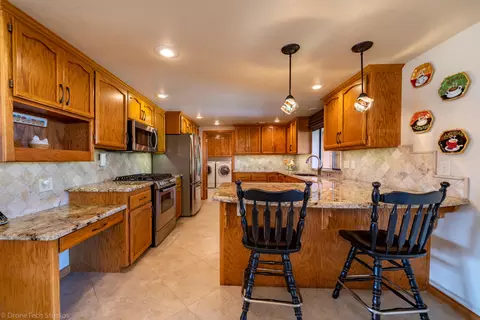 656 Collyer Dr, Redding, CA 96003 photo 10