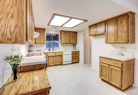 1704 Capistrano Walk, Redding, CA 96003 photo 7