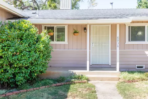 6938 River Dr, Redding, CA 96001 photo 2