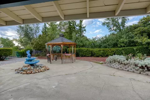 318 Kamp Way, Redding, CA 96003 photo 20