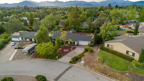 318 Kamp Way, Redding, CA 96003 photo 35