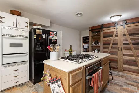 1270 Oakdale Ln, Redding, CA 96002 photo 8