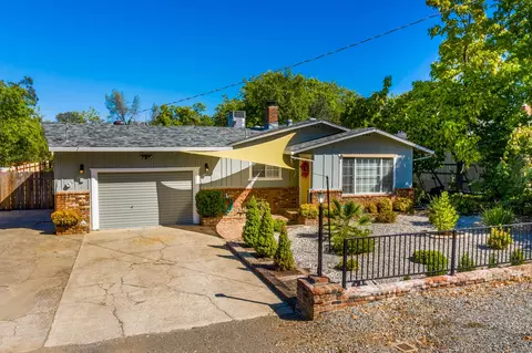 1270 Oakdale Ln, Redding, CA 96002 photo 4