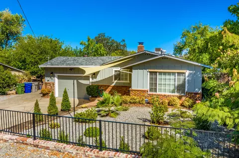 1270 Oakdale Ln, Redding, CA 96002 photo 3