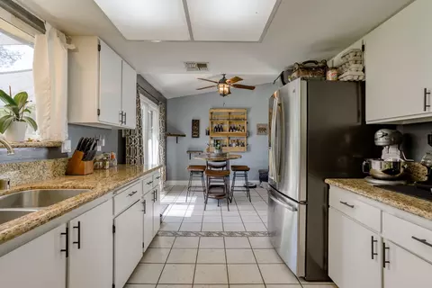 1209 Woodside Meadows Rd, Redding, CA 96002 photo 9