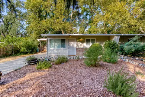 5160 5162 Bidwell Rd, Redding, CA 96001 photo 3