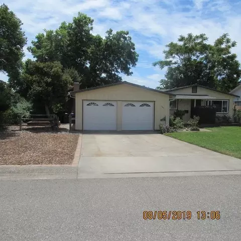 1445 Elva Ave, Red Bluff, CA 96080 photo 2
