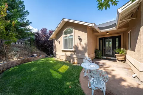 3500 Elizabeth Way, Redding, CA 96001 photo 5