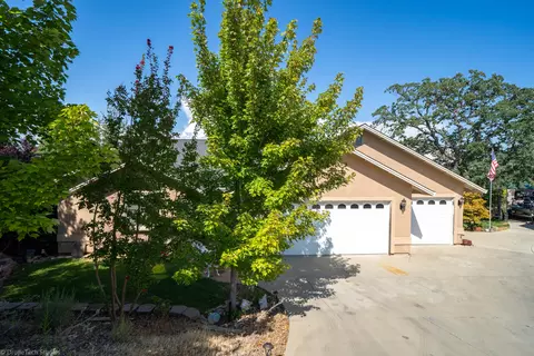 3500 Elizabeth Way, Redding, CA 96001 photo 2