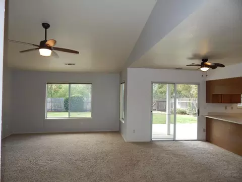 3369 Auburn Dr, Redding, CA 96001 photo 23