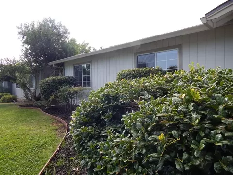 3369 Auburn Dr, Redding, CA 96001 photo 6