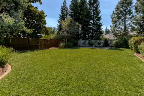 4104 Tiffany Ln, Redding, CA 96002 photo 7