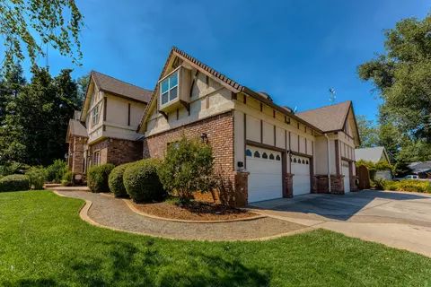 4104 Tiffany Ln, Redding, CA 96002 photo 3