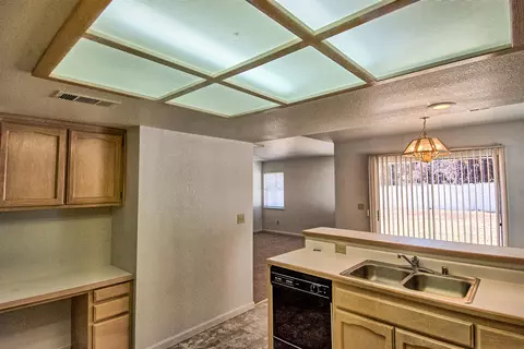160 Danbury Dr, Redding, CA 96003 photo 12